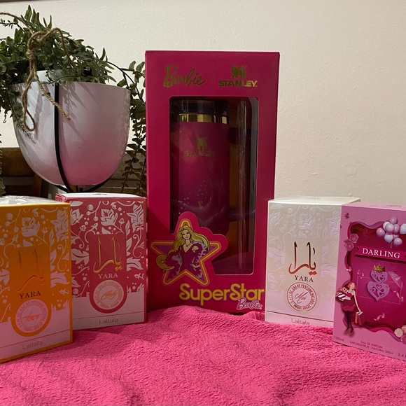 STANLEY Barbie Pink Superstar 40oz Tumbler plus YARA Eau de Parfums